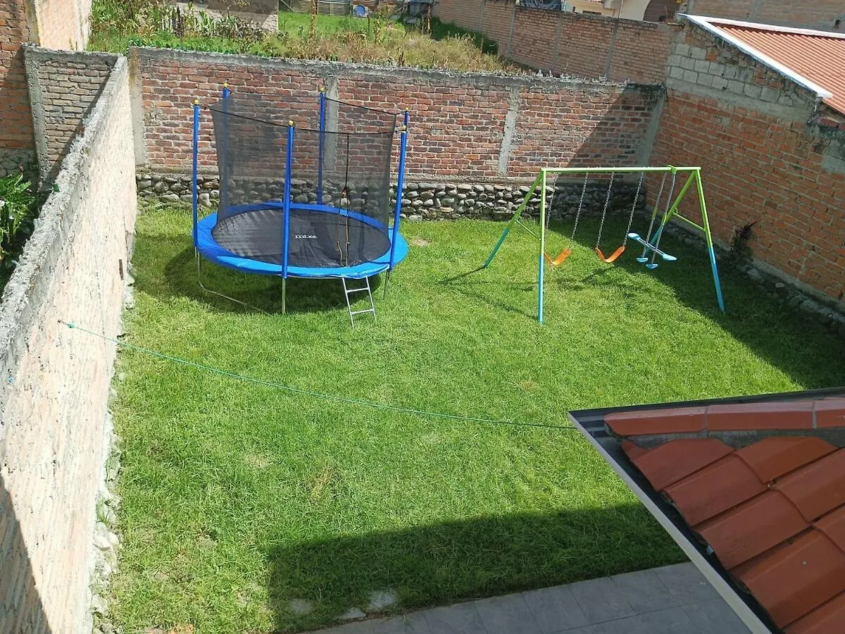 Casa Amplia Con Espacio Verde Cuenca Equador