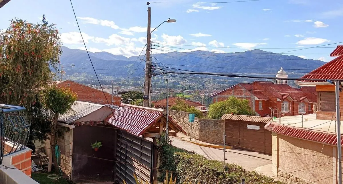 Casa Amplia Con Espacio Verde Cuenca Casa de Férias