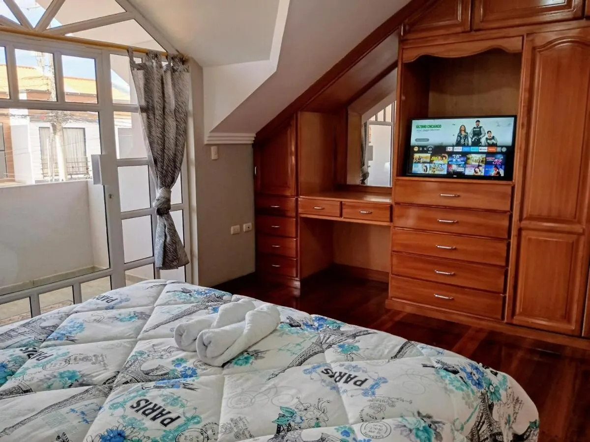 Casa de Férias Casa Amplia Con Espacio Verde Cuenca